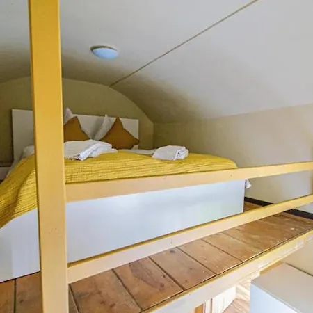 Cozy Homestay At Prague Main Station Exterior photo