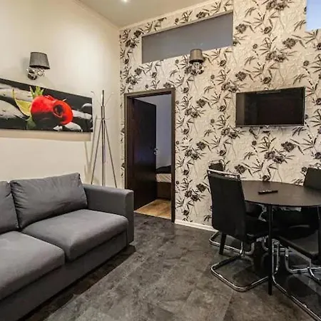 Cozy Homestay At Prague Main Station Exterior photo